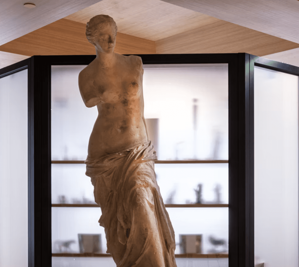 vénus de milo en papier recyclé